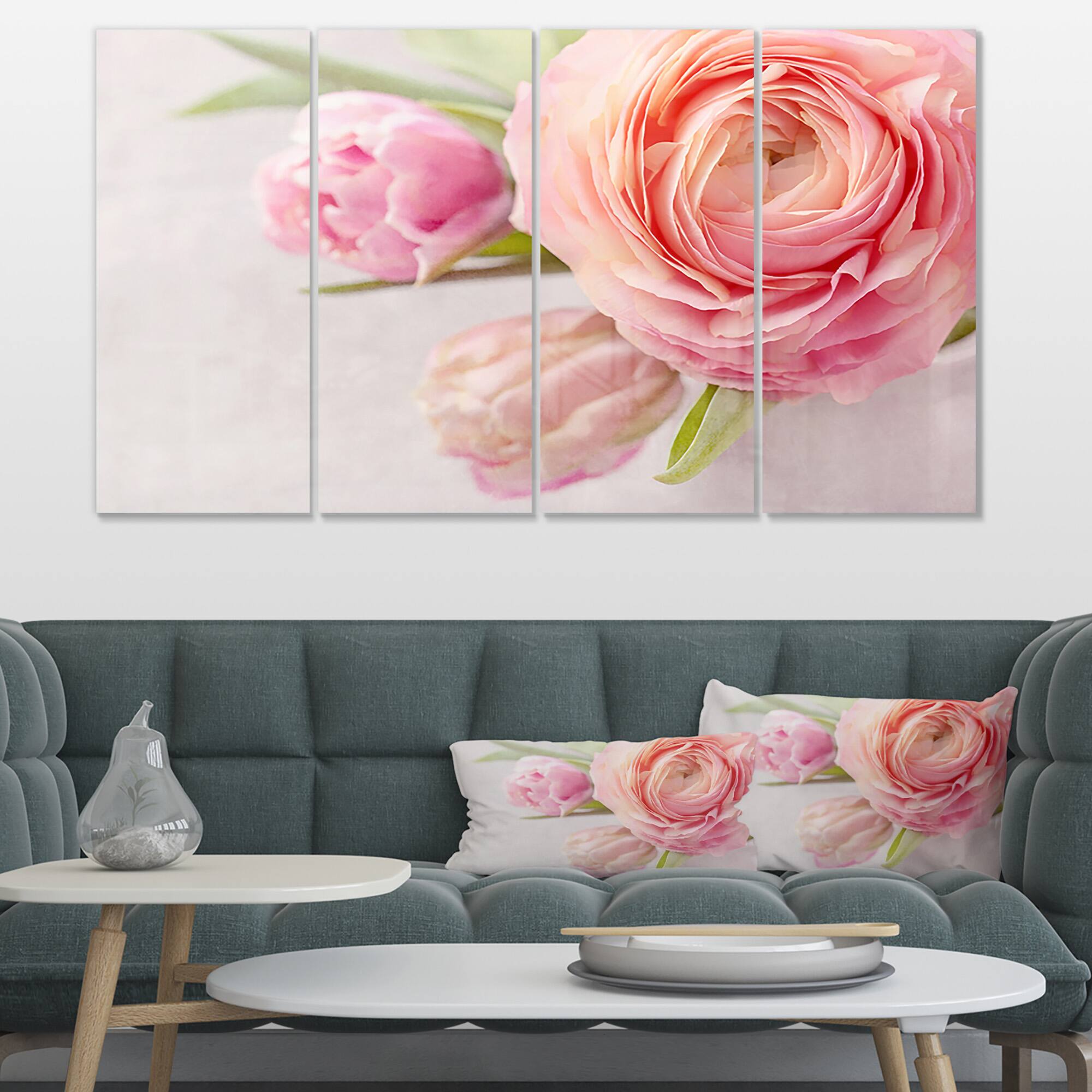 Designart - Full Bloom and Blooming Flowers